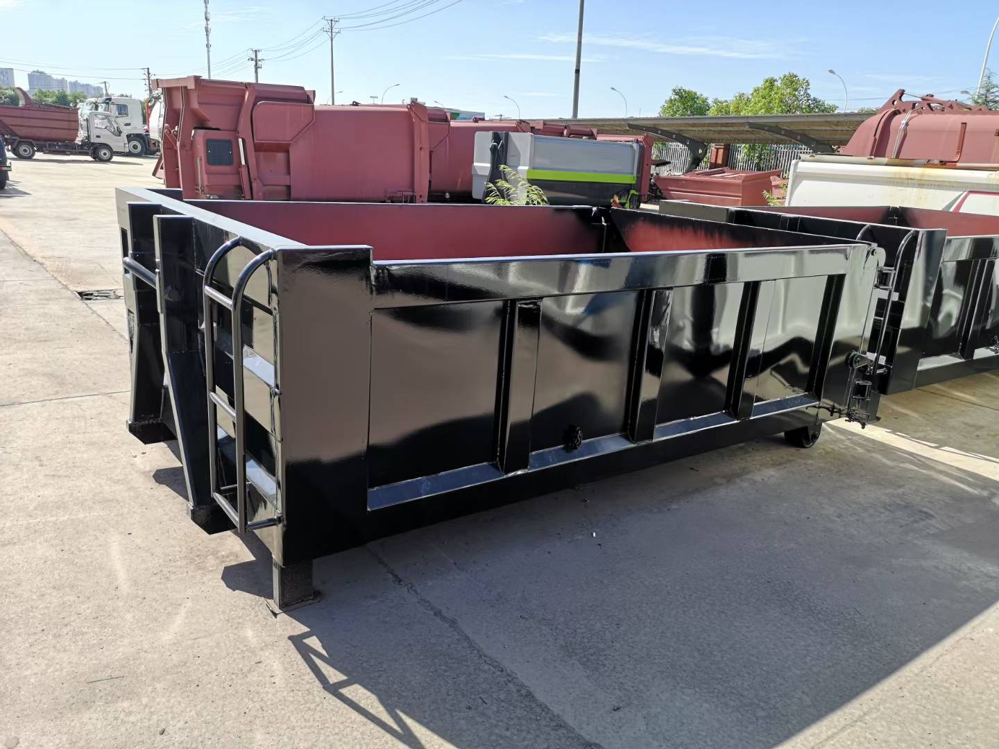 Garbage bins can be customized
