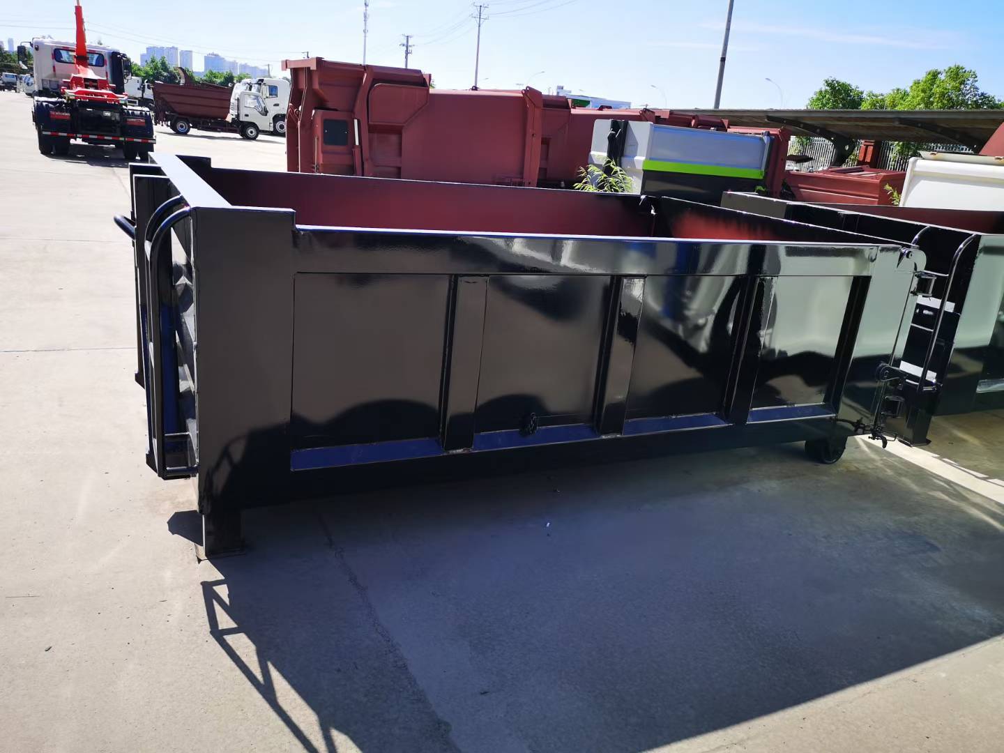 Garbage bins can be customized