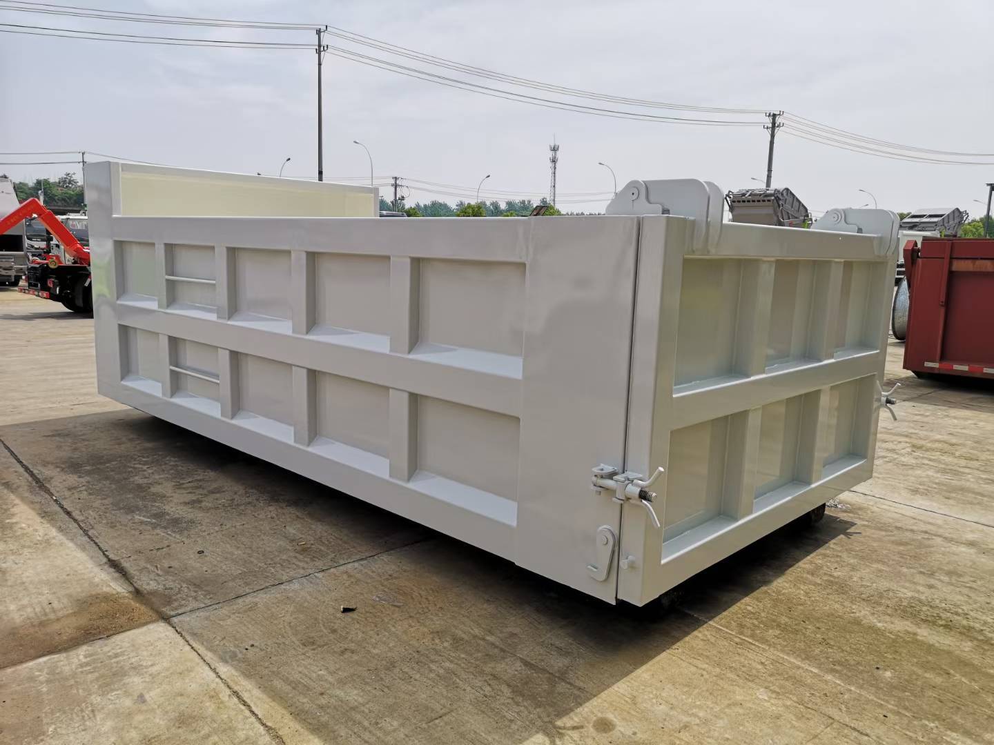Hook type lifting box
