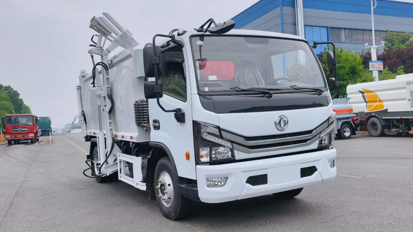 Dongfeng Dorica Side Hanging Bucket Garbage Truck