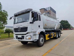 Shaanxi Automobile H3000 6 × 4 300 horsepower sewage suction truck