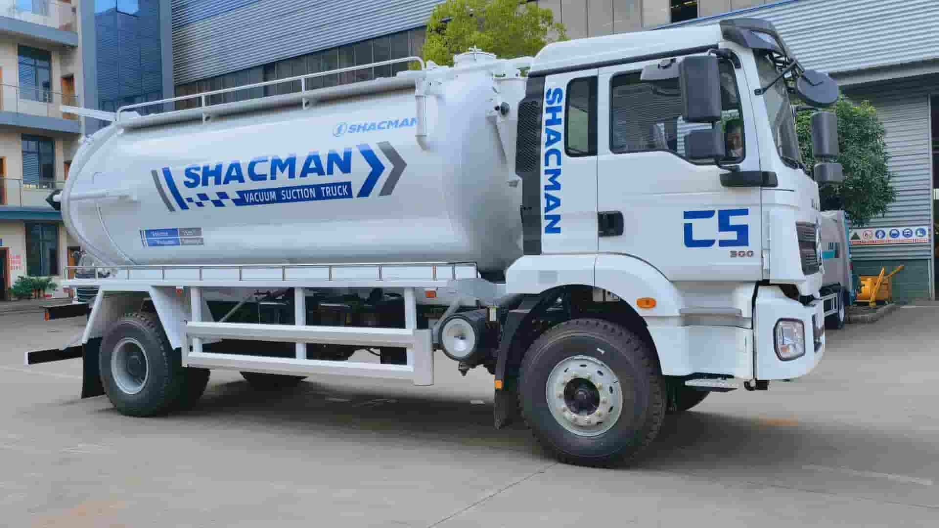 Shacman Delong H3000 4 × 2 15 cubic meter sewage suction truck