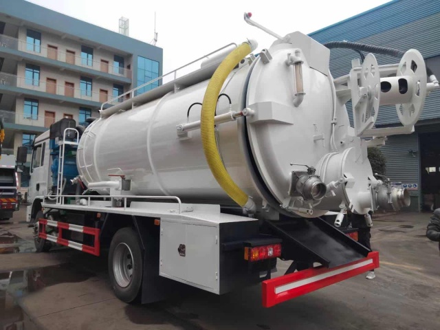 Shacman L3000 Cleaning and Vacuum Truck
