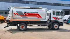 Dongfeng 4 × 2 sewage suction truck