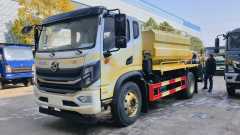 Dongfeng Huashen 4 × 2 cleaning and suction truck