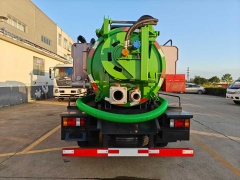 Isuzu 6-Cubic Meter Cleaning and Suction Truck