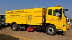 Dongfeng road sweeper