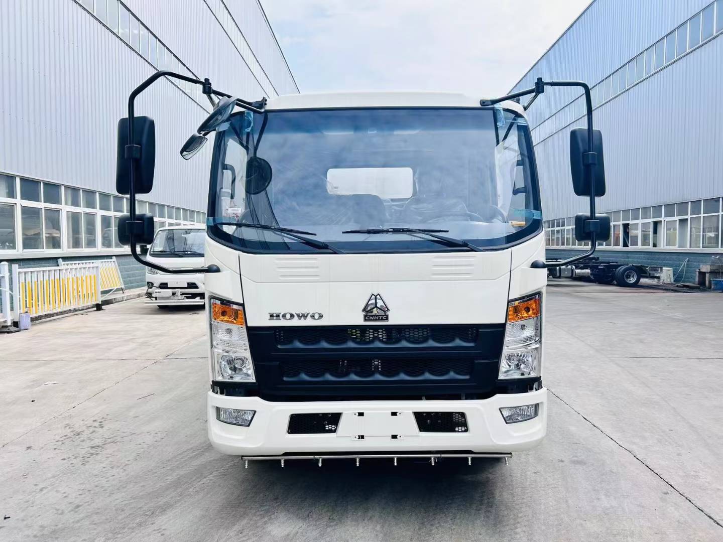 Heavy Truck HOWO Light Truck Road Sweeper