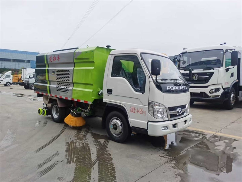Customized Foton 2600 wheelbase cleaning and sweeping vehicle