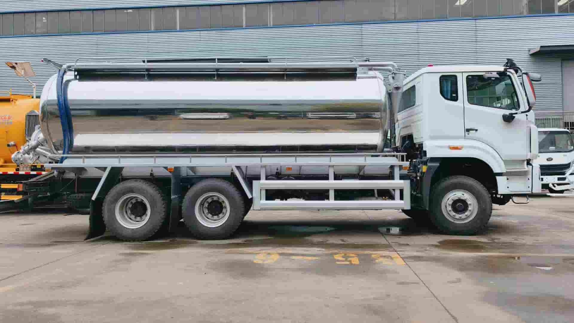 Heavy Truck HOWO rear double axle 18 cubic meter sewage suction truck
