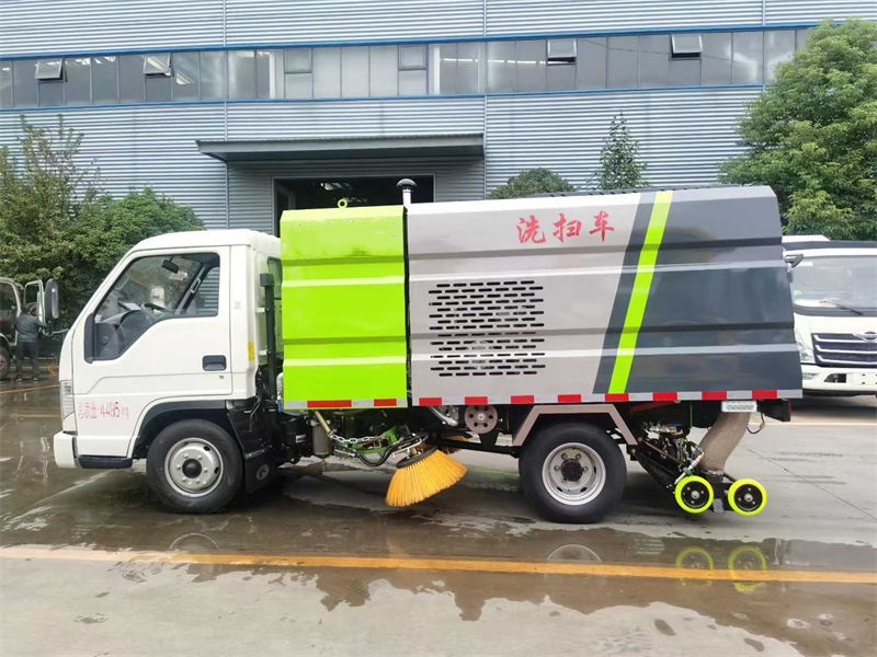 Customized Foton 2600 wheelbase cleaning and sweeping vehicle