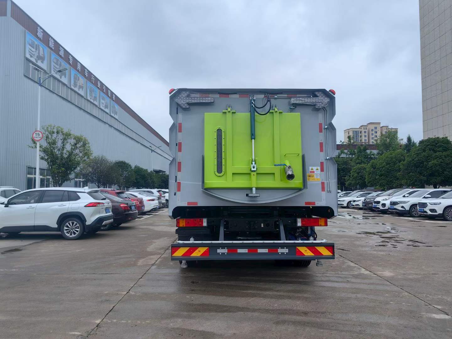 Dongfeng Tianjin washing and sweeping vehicle
