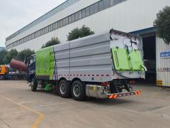 Heavy Duty Truck HOWO 6 × 4 Right Steering Cleaning and Sweeping Vehicle