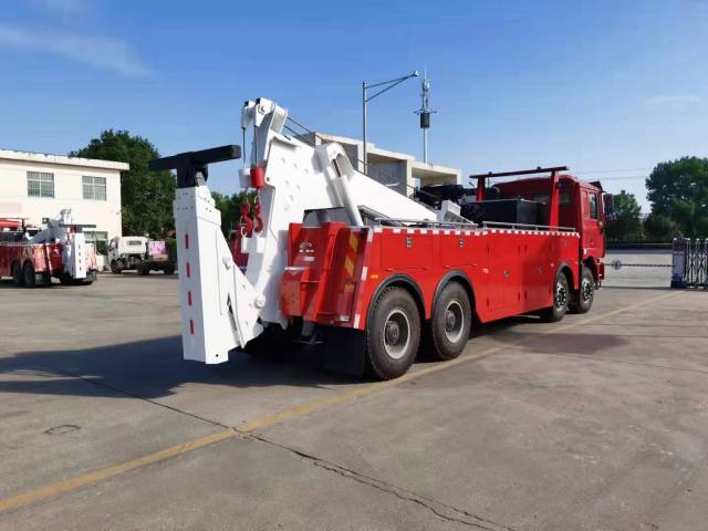 SHACMAN F3000 8 × 4 obstacle clearing vehicle