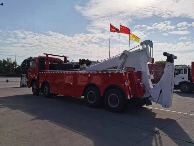 SHACMAN F3000 8 × 4 obstacle clearing vehicle