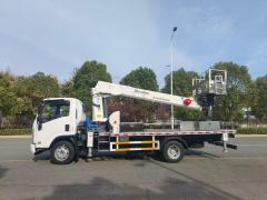 Isuzu Triple-Combination Aerial Work Vehicle
