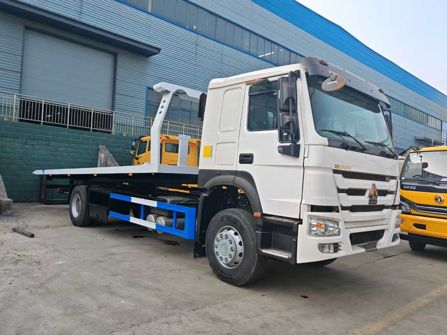 Heavy Duty Truck HOWO 10 ton Heavy duty Obstacle Clearing Vehicle