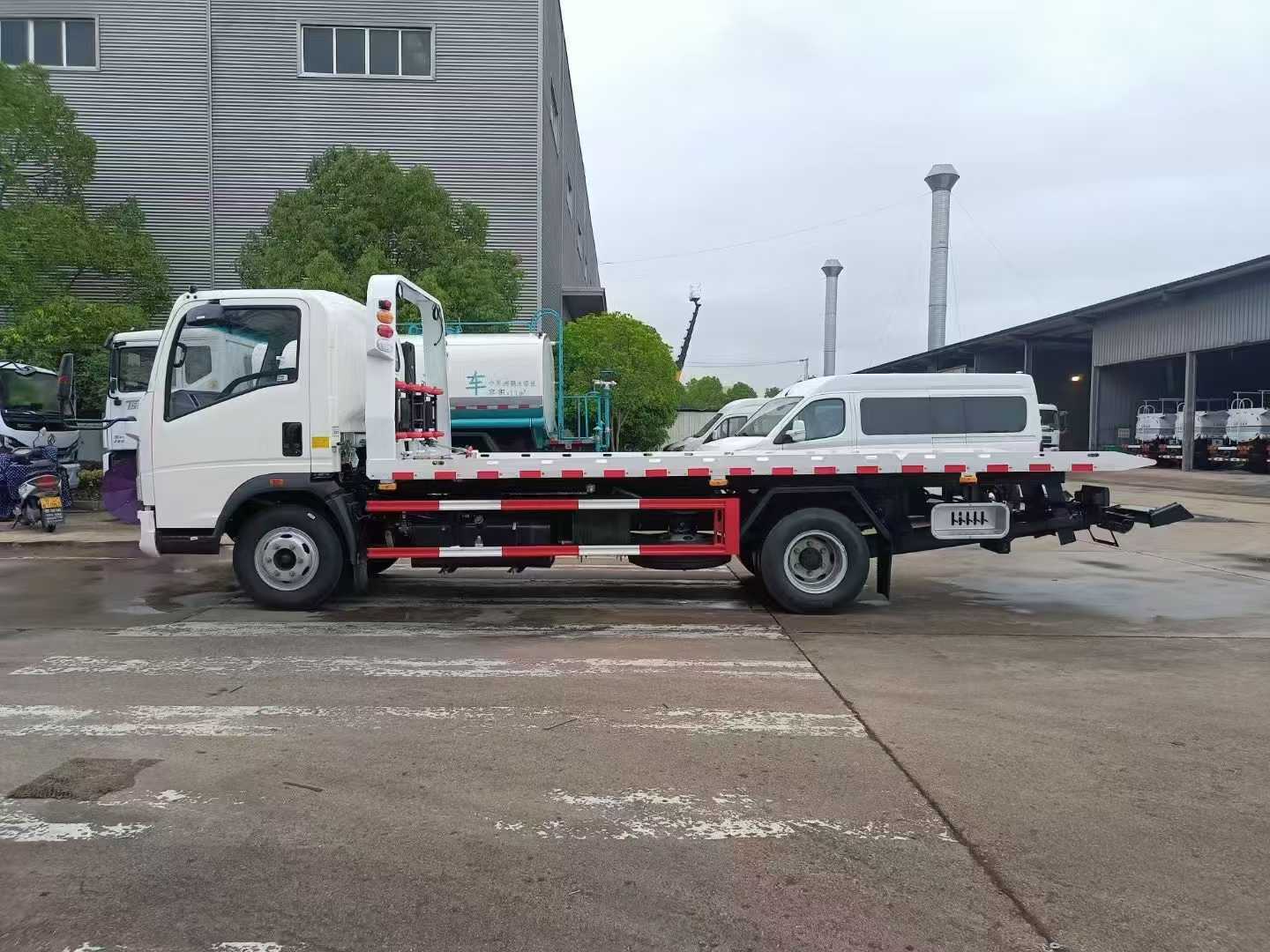 Heavy Duty Truck HOWO Light Truck Clearance Vehicle
