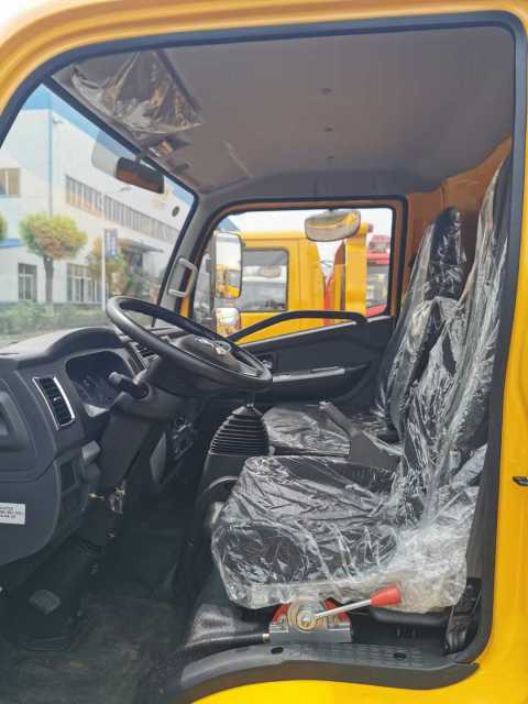 Dongfeng Kaipu 4X2 Recovery Vehicle