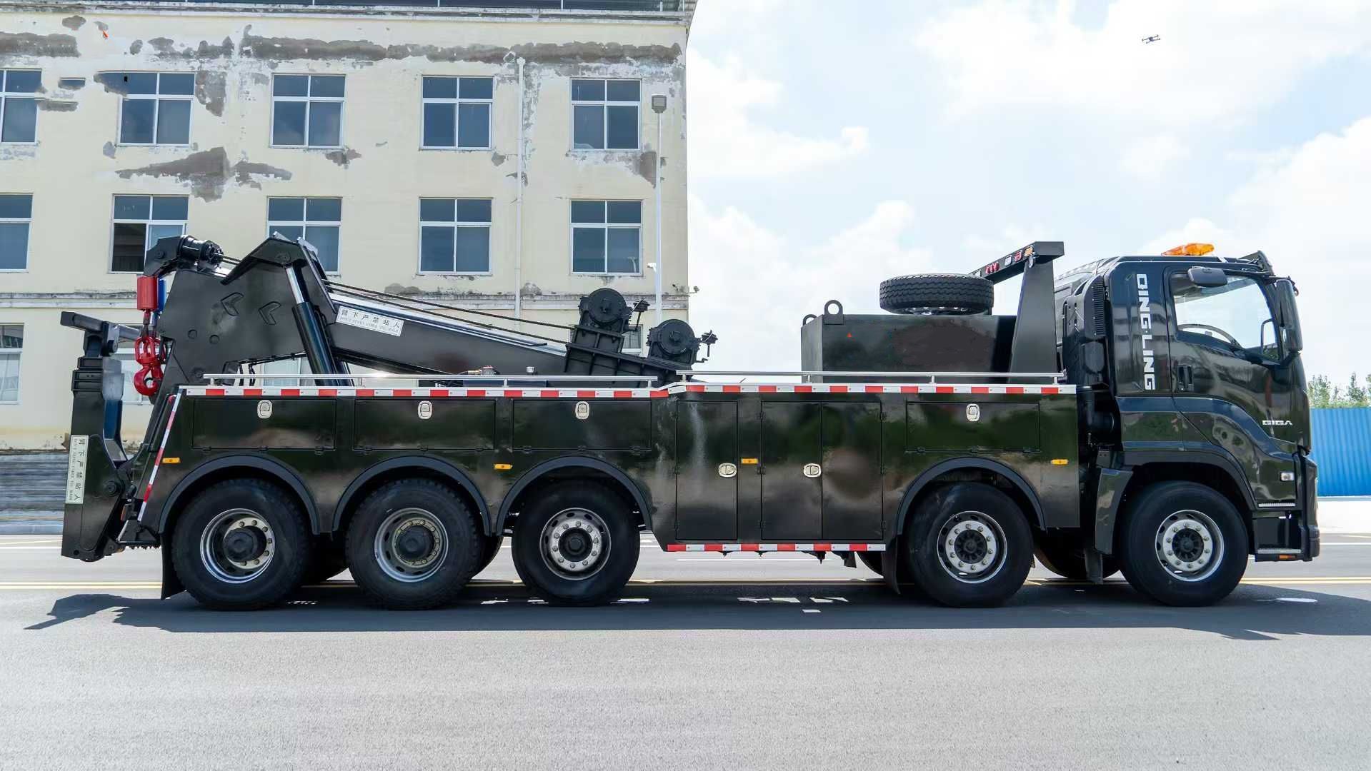 Isuzu lifting joint clearance vehicle