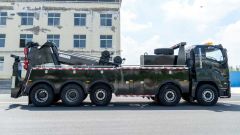Isuzu lifting joint clearance vehicle