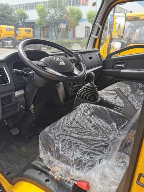 Dongfeng Kaipu 4X2 Recovery Vehicle
