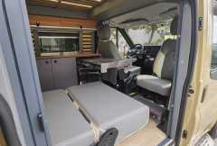 Jiangling Fushun Short Axle Ascending Camping Car