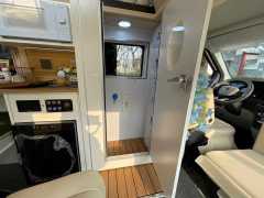 Heavy Duty Truck Pioneer Official Short Shaft Low Top Ascending Five Seat with Pulling Toilet
