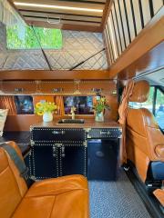 Jiangling Fushun Short Axle Low Top with Ascending Roof RV Retro Style