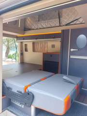 Jiangling Fushun short axis low top with raised roof small RV