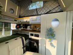 Heavy Duty Truck Pioneer Official Short Shaft Low Top Ascending Five Seat with Pulling Toilet