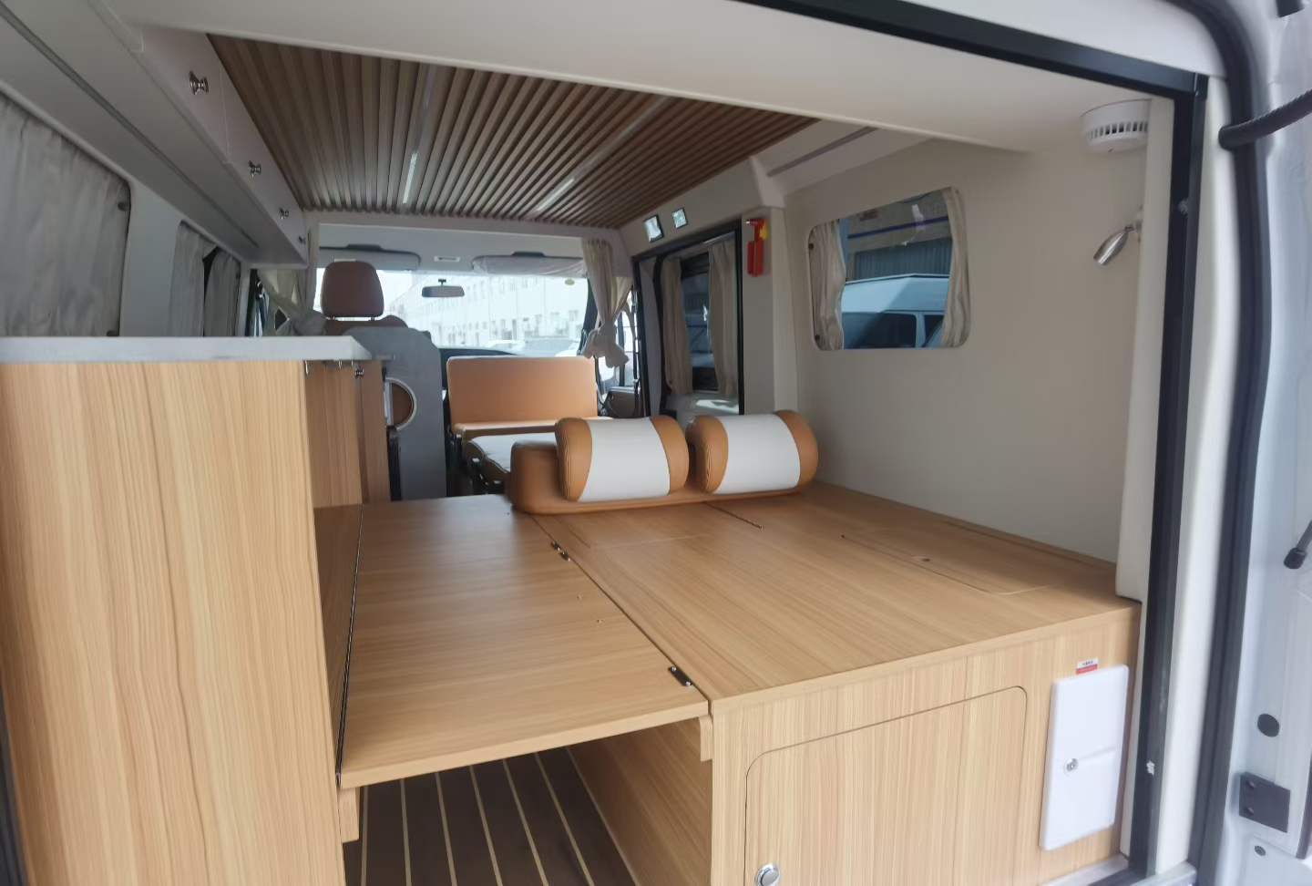 Jiangling Fushun Short Axle Low Top RV