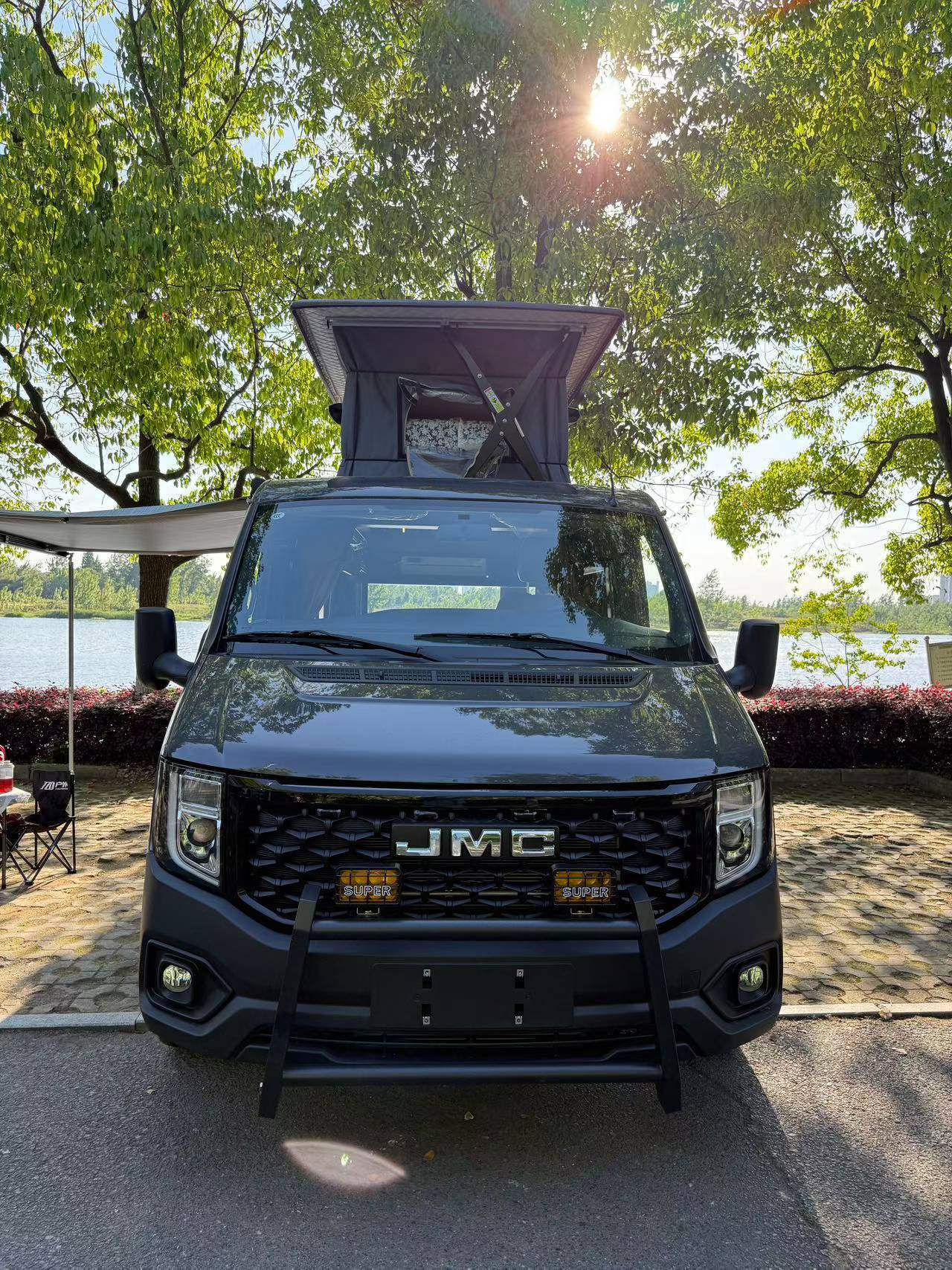 Jiangling Fushun Short Axle Low Top with Ascending Roof RV Retro Style