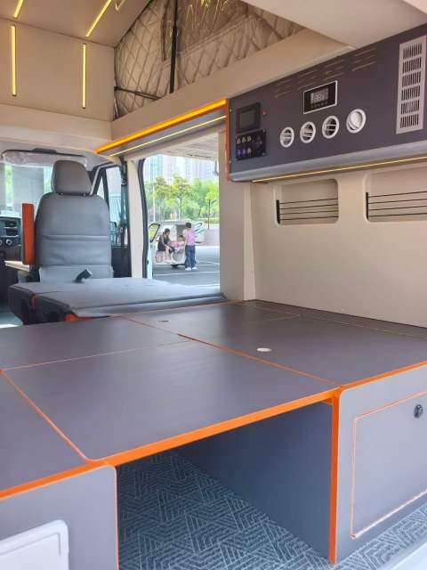 Jiangling Fushun short axis low top with raised roof small RV