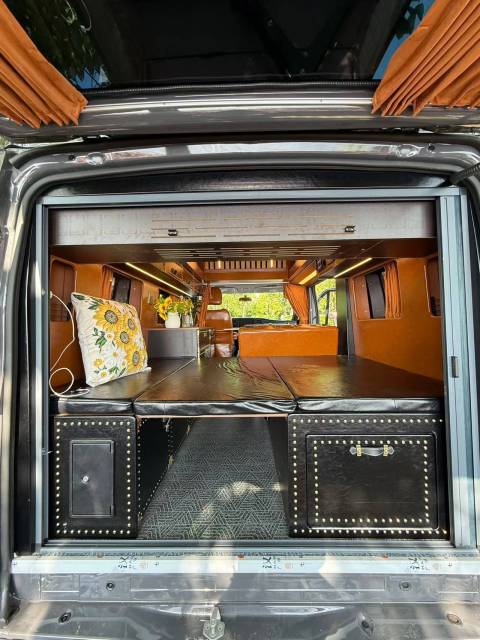 Jiangling Fushun Short Axle Low Top with Ascending Roof RV Retro Style