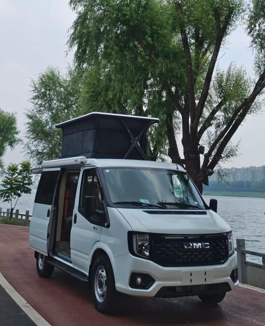 Jiangling Fushun short axis low top with raised roof small RV