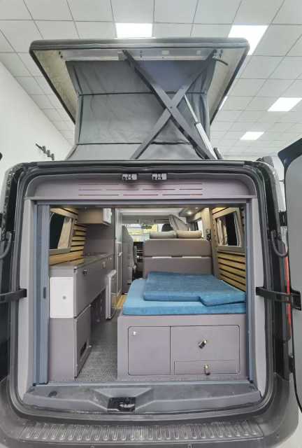 Heavy Duty Truck Pioneer Official Short Shaft Low Top Lift 4 Seats