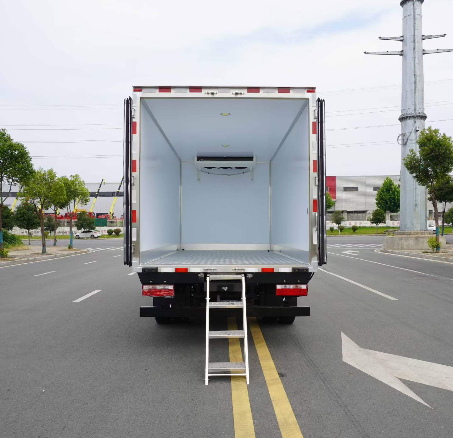 Liberation semi refrigerated truck