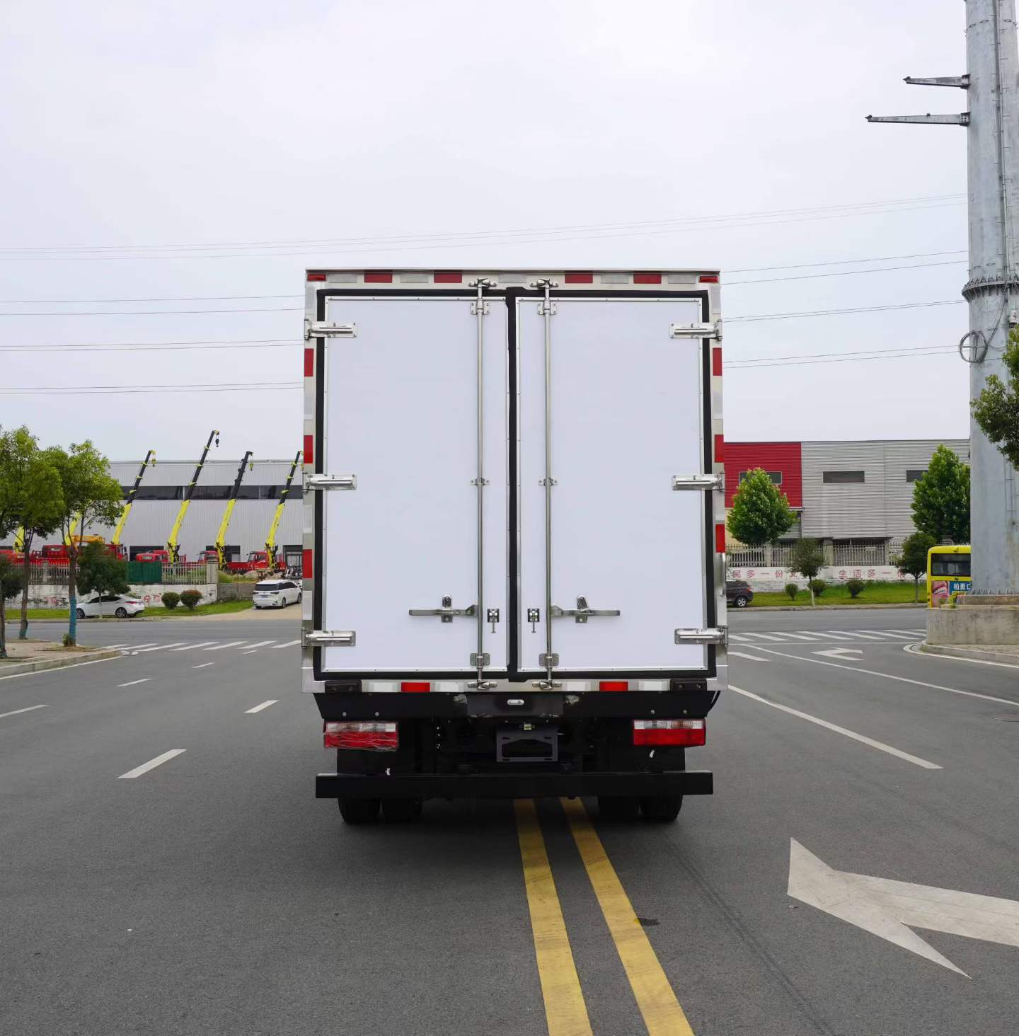 Liberation semi refrigerated truck