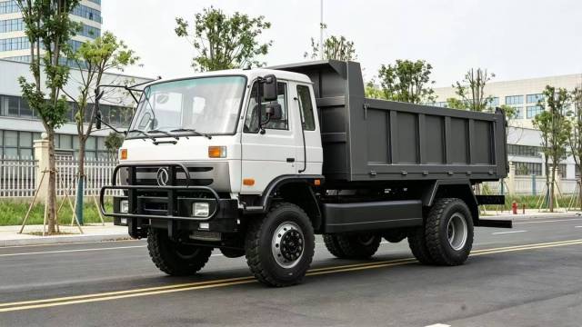 Dongfeng 4×4 Dump Truck