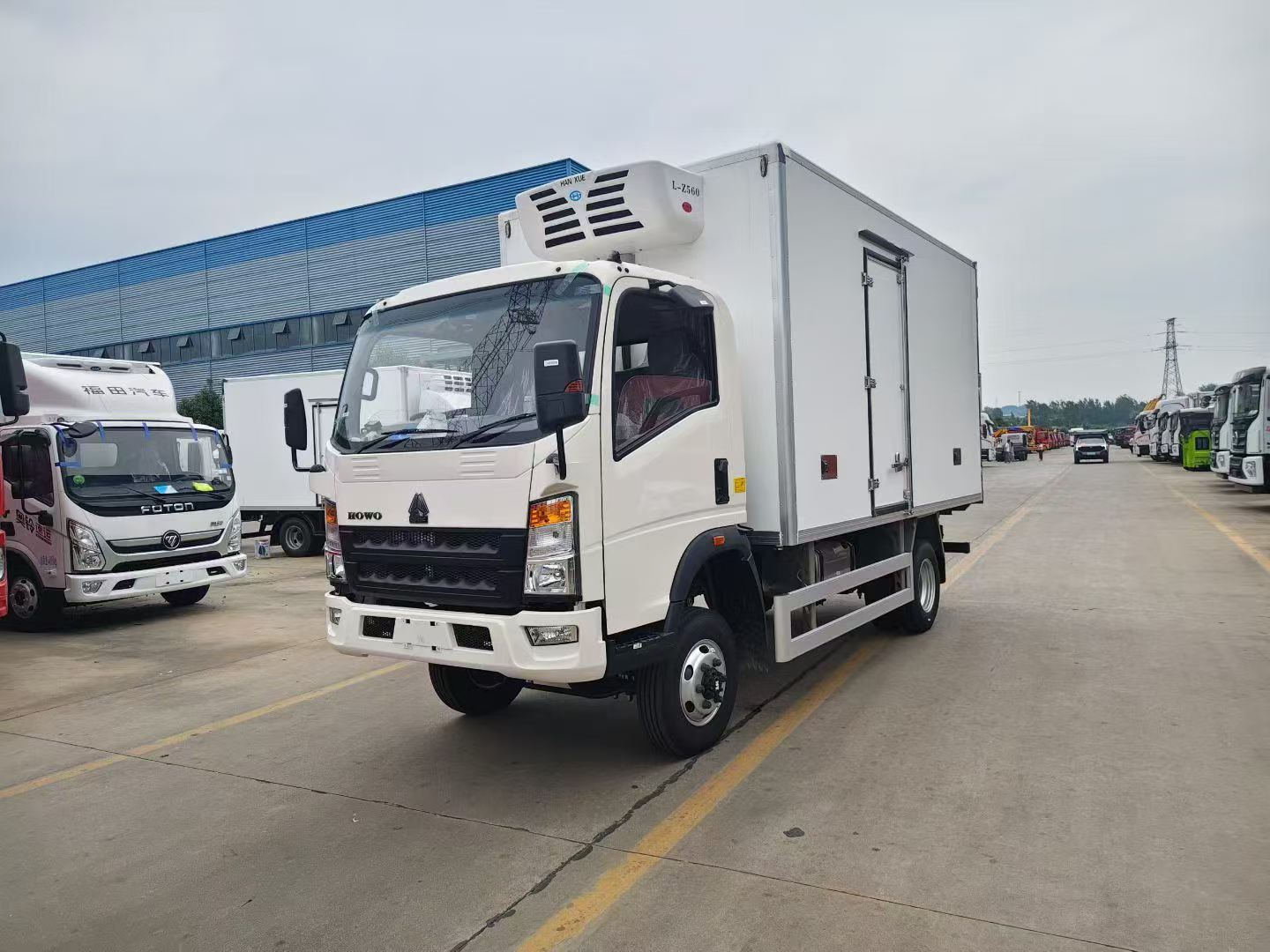 Sinotruk HOWO 4.2-meter Refrigerated Truck