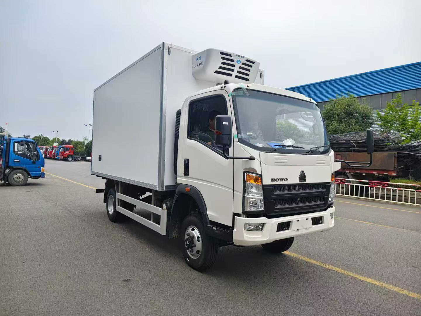 Sinotruk HOWO 4.2-meter Refrigerated Truck
