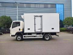 Sinotruk HOWO 4.2-meter Refrigerated Truck