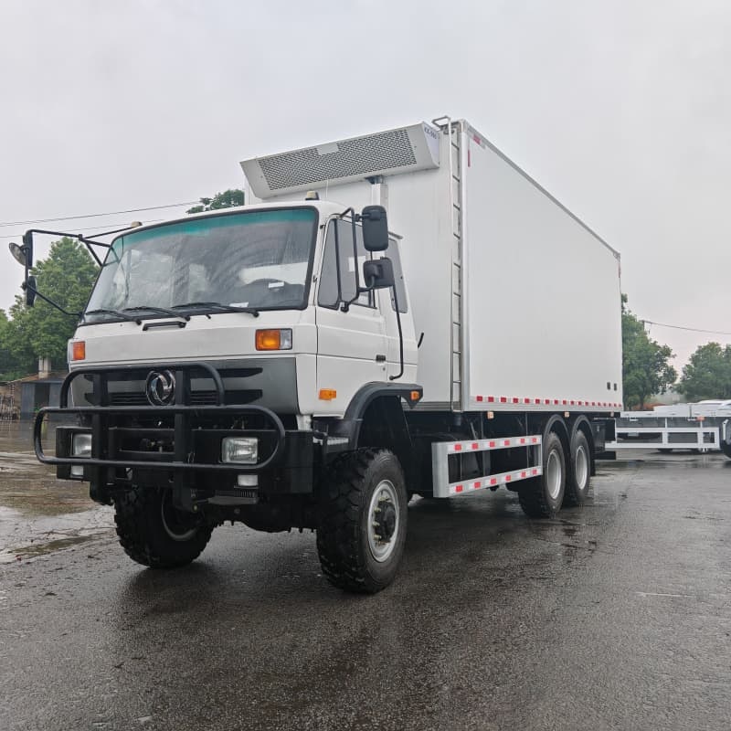 Dongfeng 6×6 Refrigerated Truck