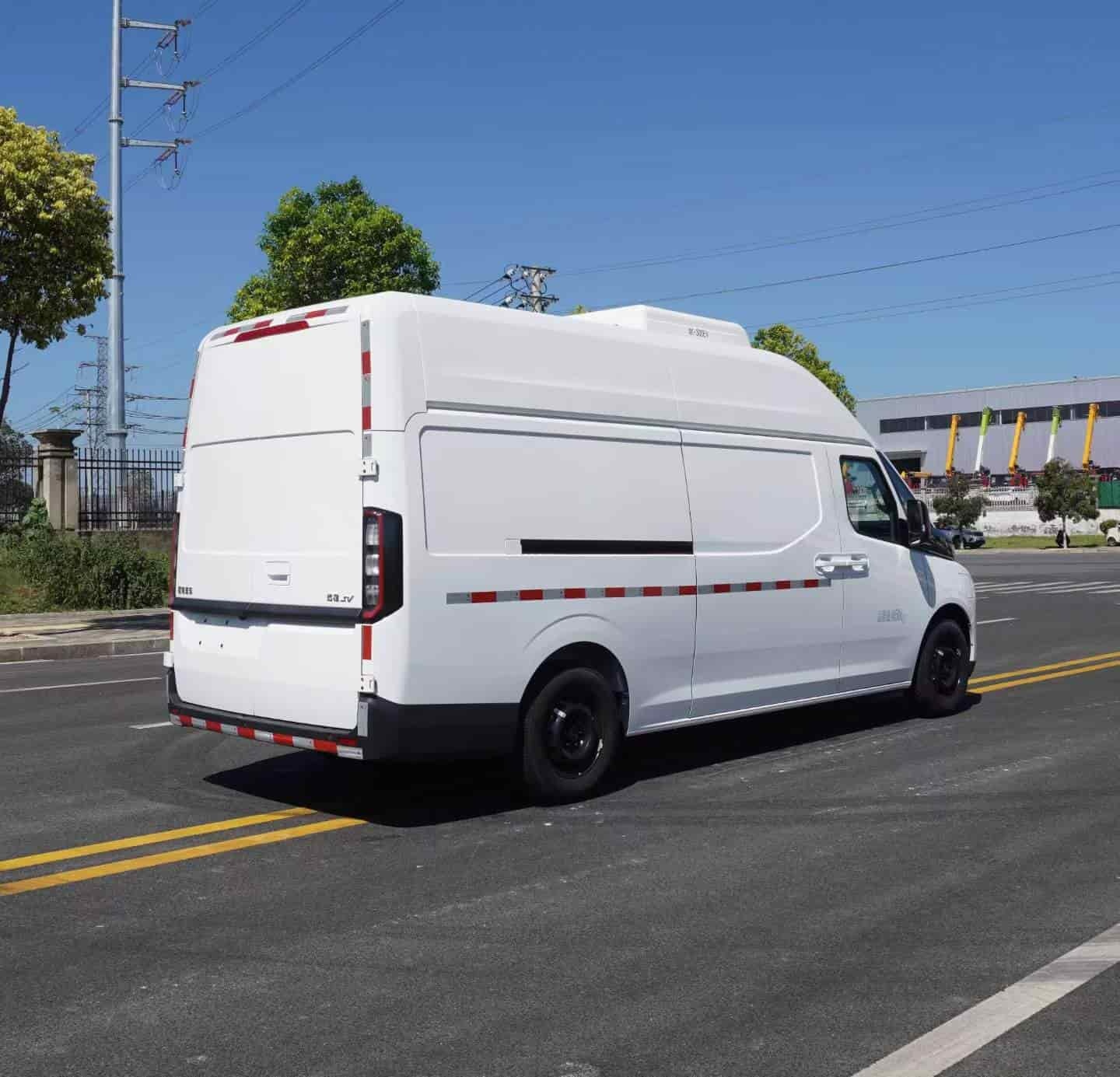 Geely Remote Super VAN (100 kWh) Refrigerated Truck