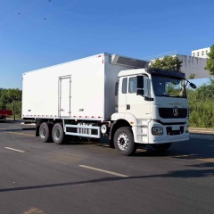 Shacman H3000 Rear Eight-Wheel Refrigerated Truck