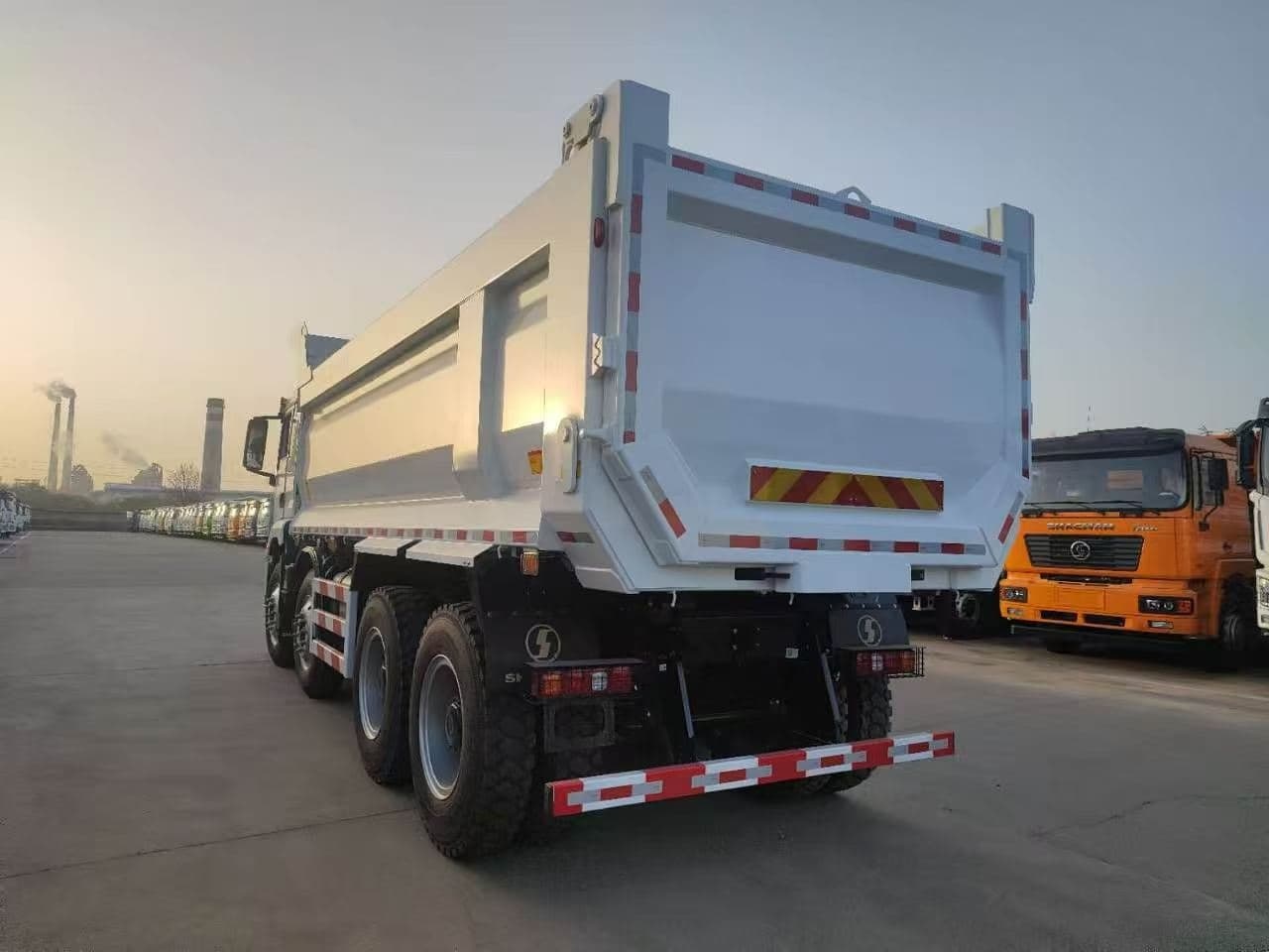 SHAACMAN Dumper For Middle East