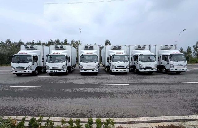 Isuzu KV100 refrigerated vehicle