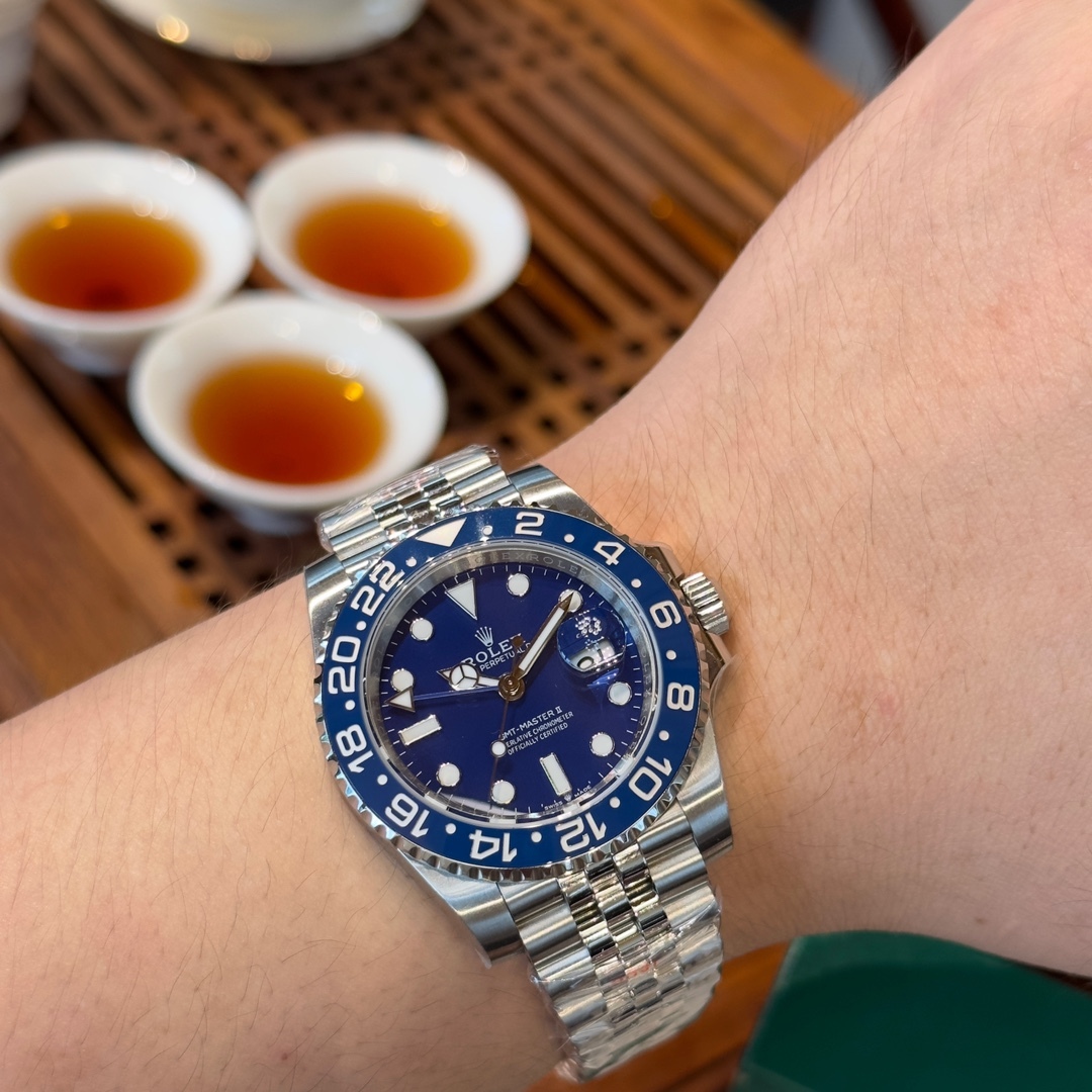 Orologio Rolex Submariner 116610LV-0002 con quadrante blu (Orologio Rolex Submariner 116610LV0002 con quadrante blu)