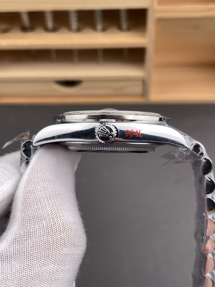 La serie Rolex Datejust è l'orologio da uomo più venduto.